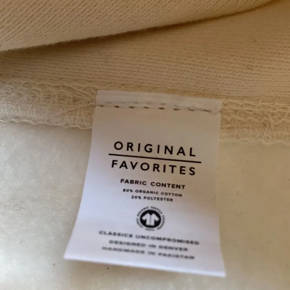 ORIGINAL FAVORITES Men’s Thick Sweatshirt Size L NWOT